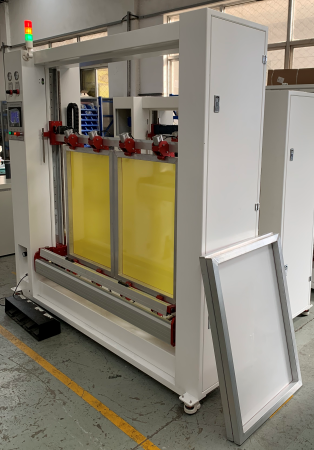 Автоматическая машина для нанесения эмульсии CAD-1313