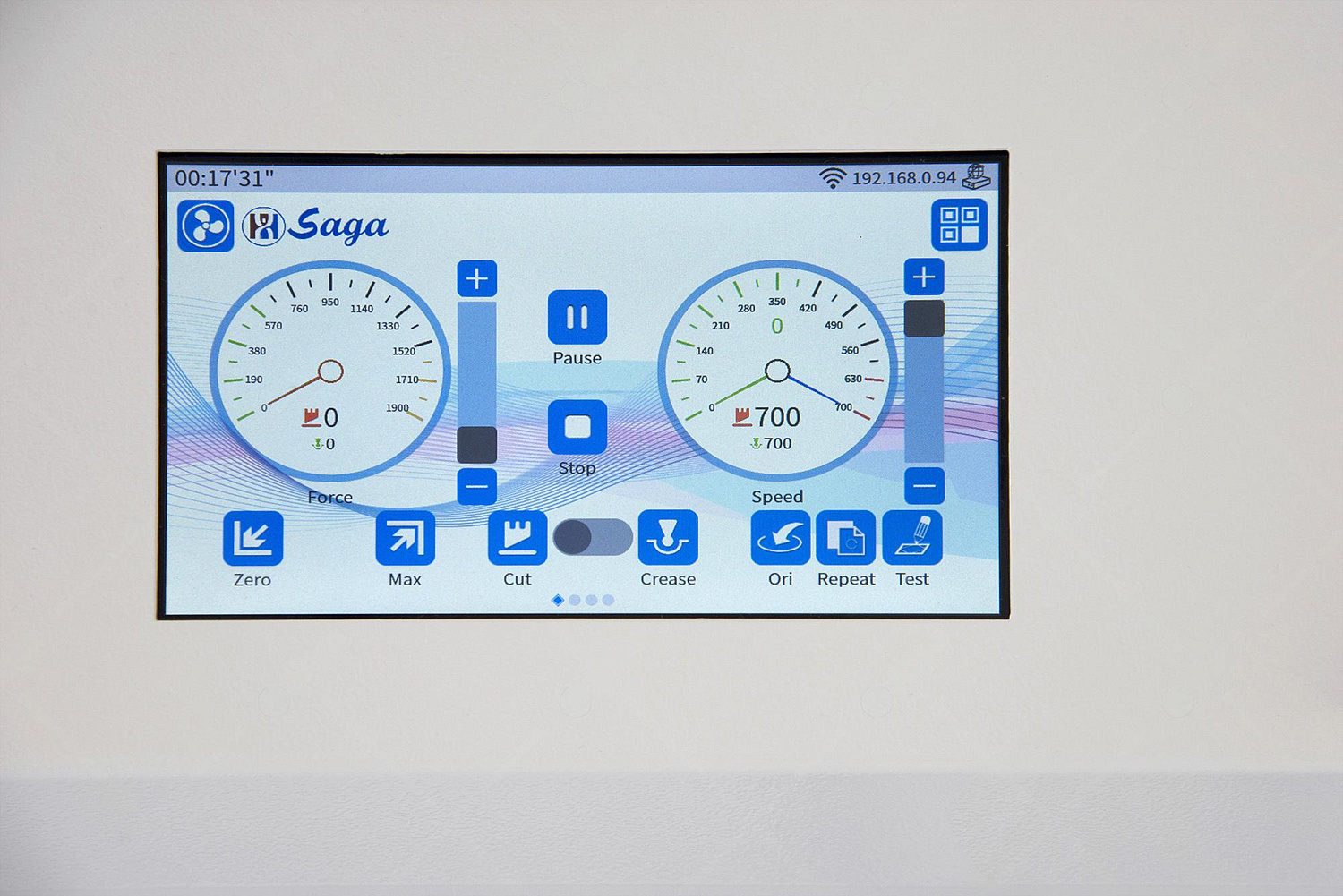 Режущая система конвейерного типа с вакуумным листоподатчиком SAGA ASF420