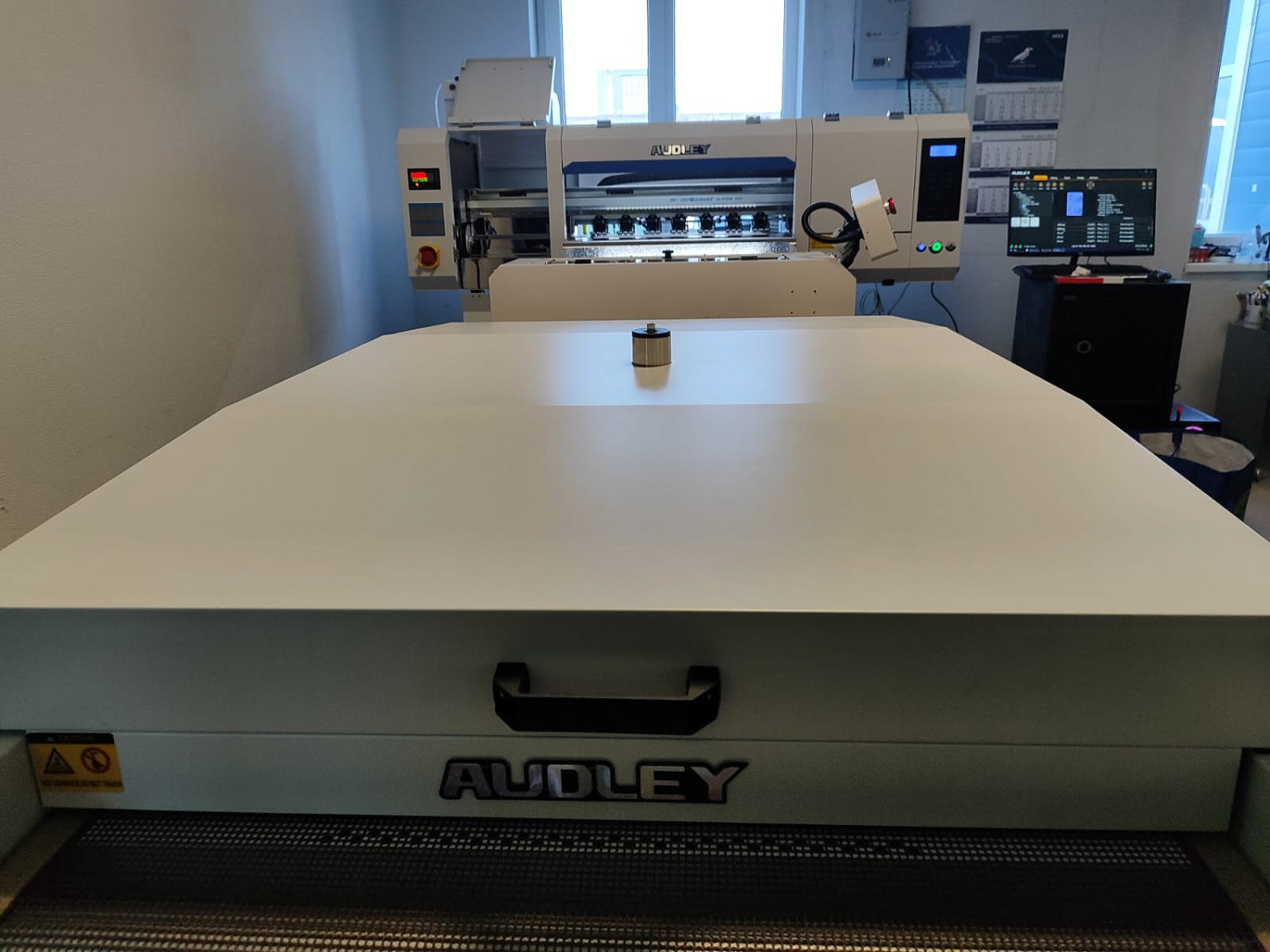 Запуск DTF-комплекса Audley ZX6004 в Санкт-Петербурге