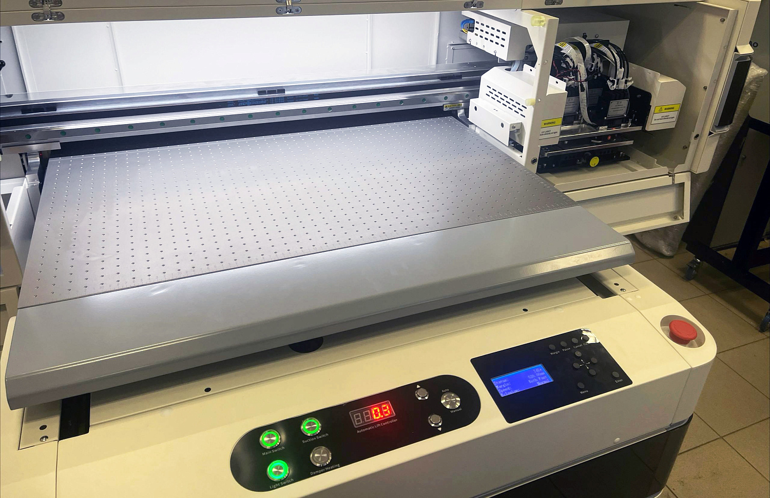 Запуск УФ-принтера Audley 9060-4 (Pro) 3G в Москве