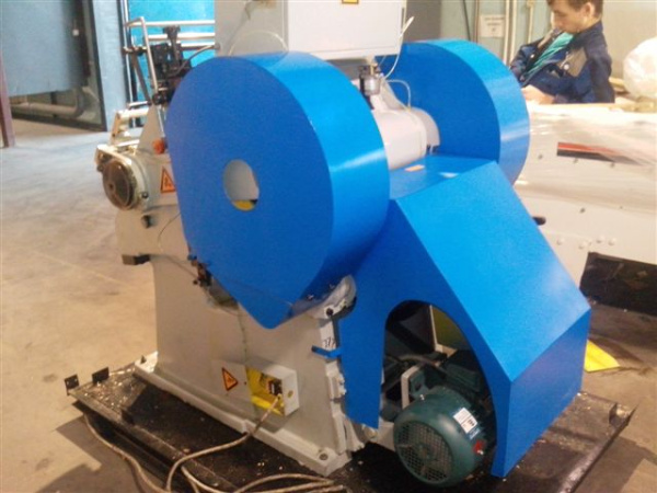 Тигельный пресс серии ZHHJ 720A для высечки и биговки усиленной конструкции Тигельный пресс серии ZHHJ 720A для высечки и биговки усиленной конструкции