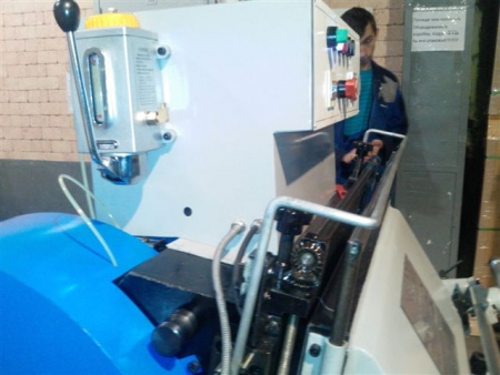 Тигельный пресс серии ZHHJ 720A для высечки и биговки усиленной конструкции