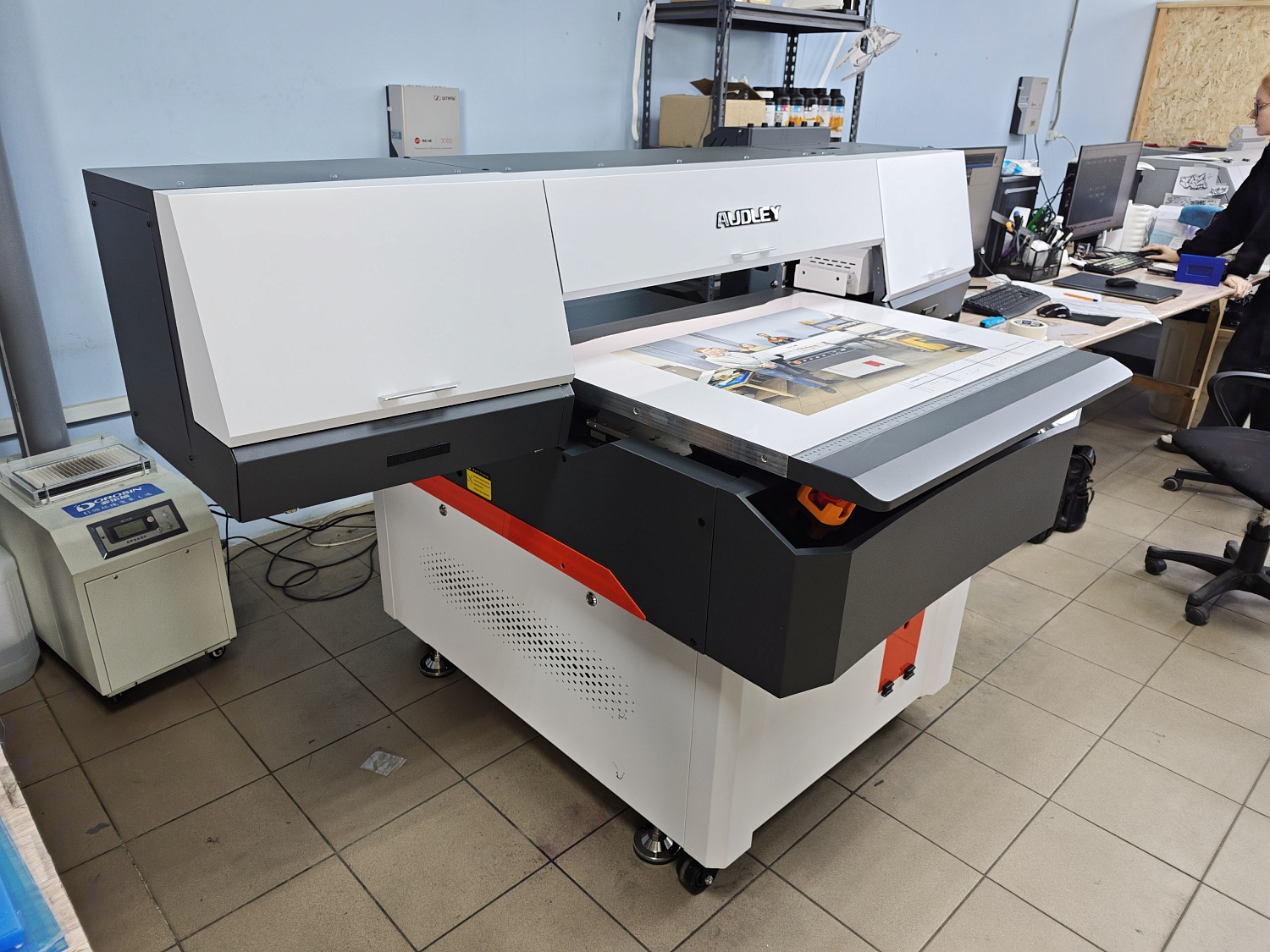 Запуск УФ-принтера Audley UV-9060 в Ухте