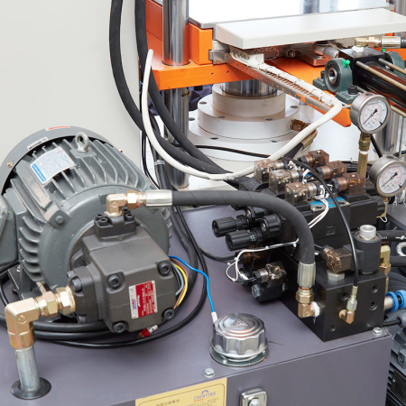 Машина для формирования силиконовых этикеток ZY-S081 Машина для формирования силиконовых этикеток ZY-S081