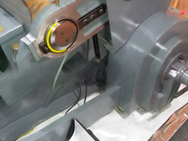 Тигельный пресс для высечки и биговки ML 1100 Тигельный пресс для высечки и биговки ML 1100