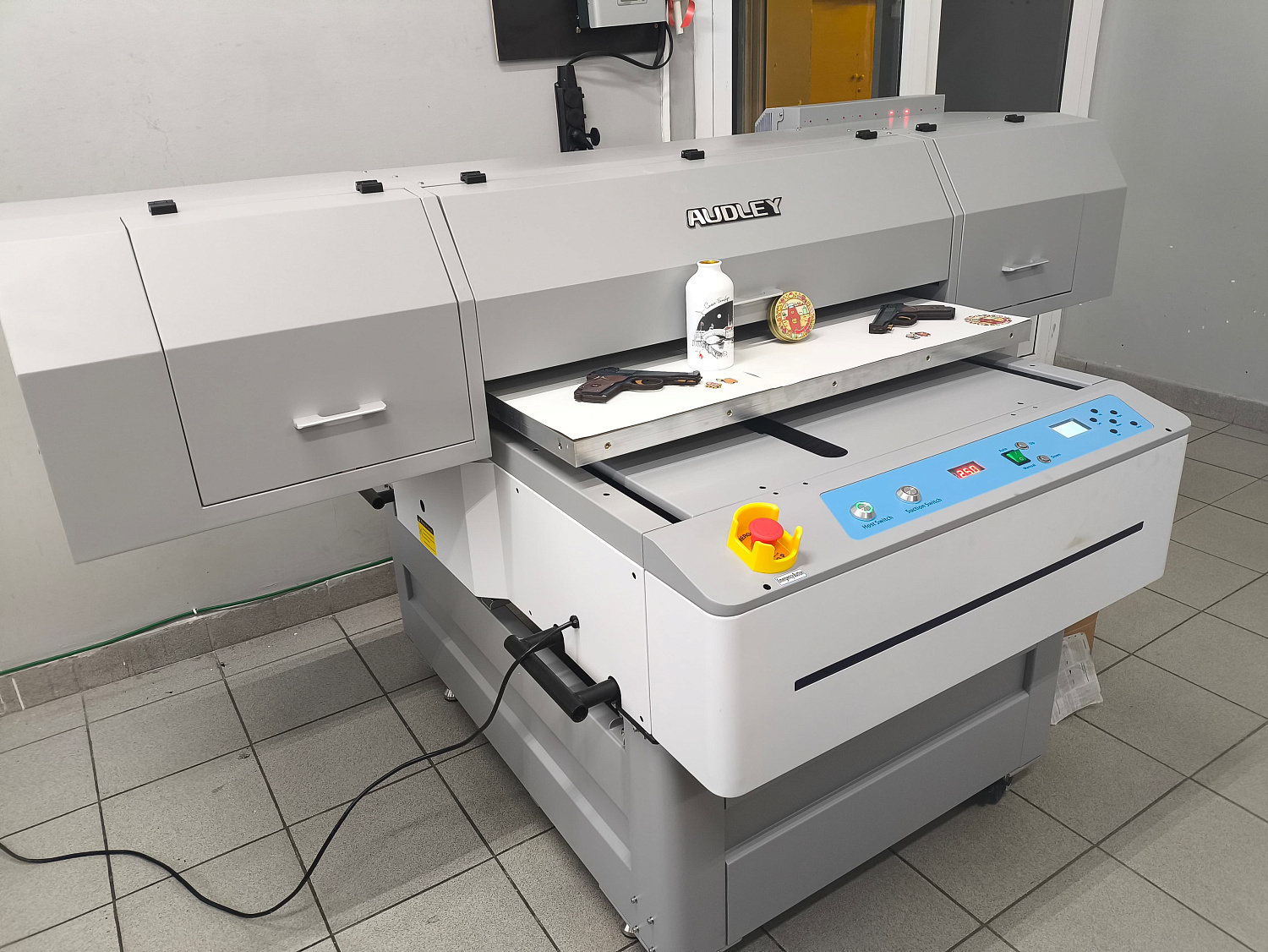 Запуск UV принтера AUDLEY 9060 в Ярославле
