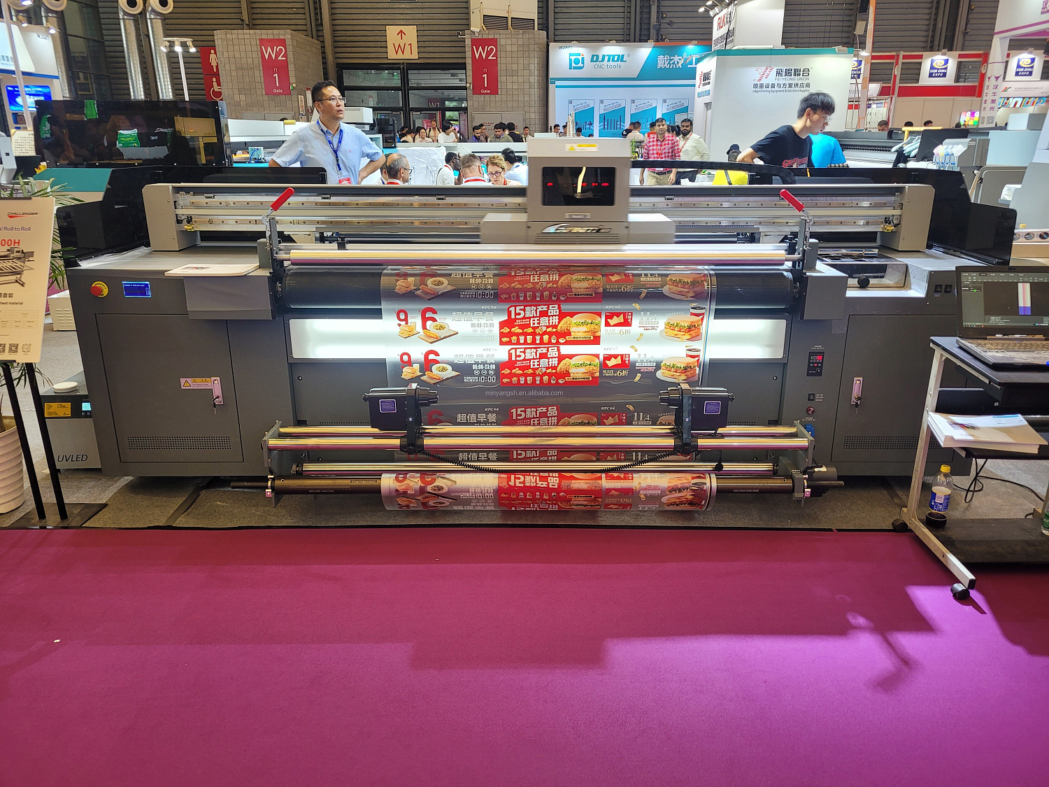 УФ-принтер гибридный Infiniti FY-1800H, 180 см, Epson i3200 / Ricoh G6