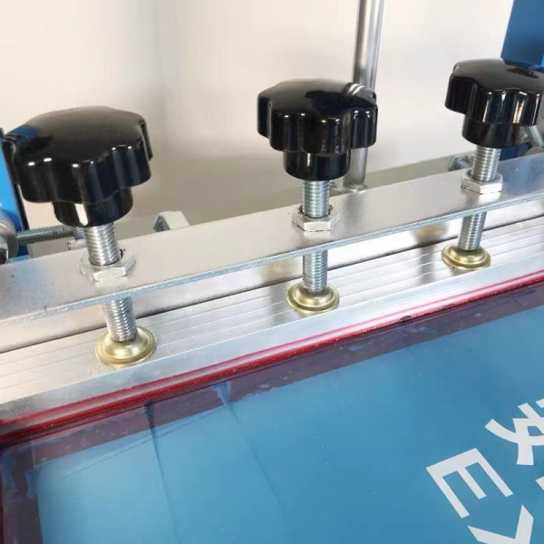 Ручной трафаретный станок MAGNUM 5070 с вакуумным столом Ручной трафаретный станок MAGNUM 5070 с вакуумным столом