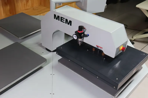 Автоматический термопресс MEM TZ-4050 (40х50см) 4 стола