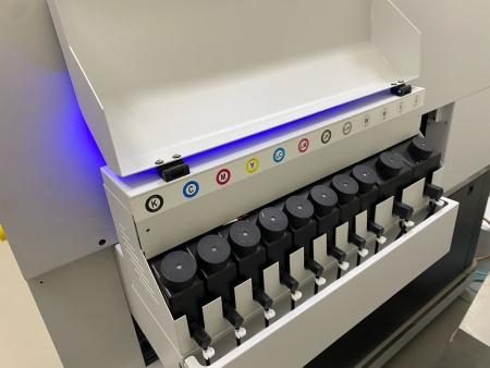 Высокоскоростной цифровой струйный УФ-принтер  для печати по цилиндру и конусу CND-220