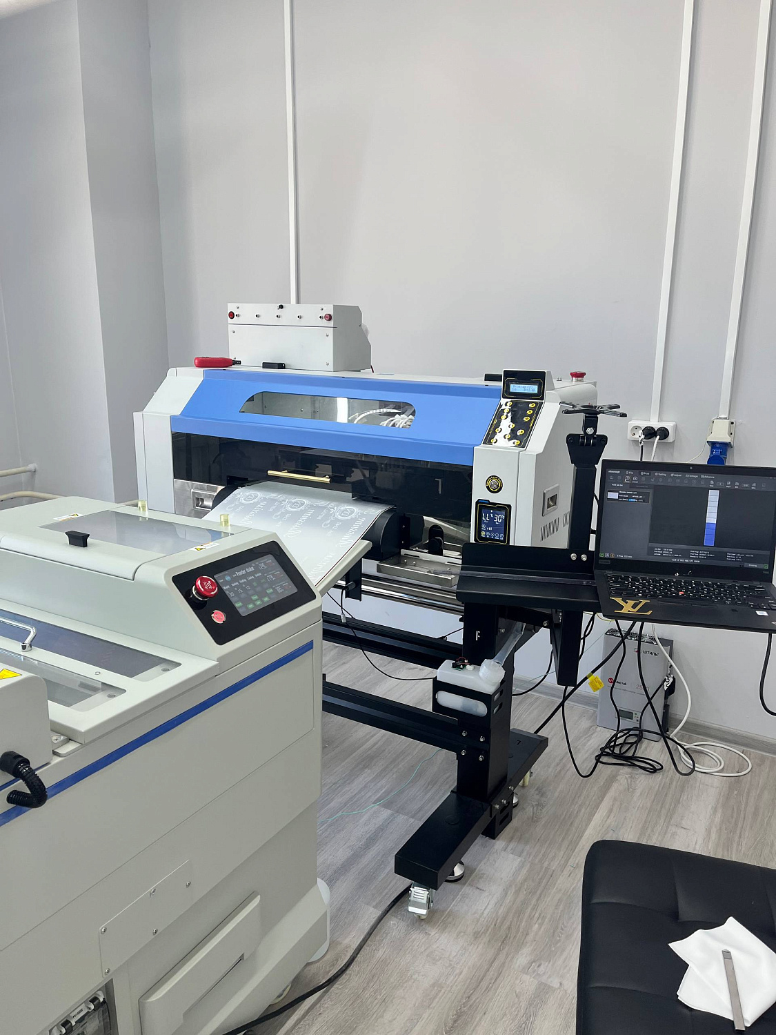 Запуск комплекса DTF-печати Falcon в Москве